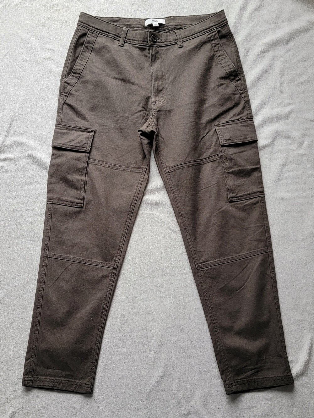 Men's Cargo Pants in Army Green - Casual Utility Style